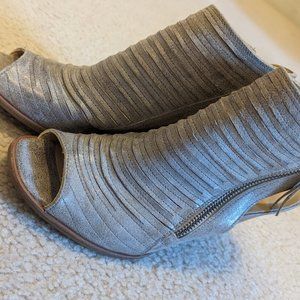 Paul Green Cayanne Peep Toe Bootie 9US (6.5)